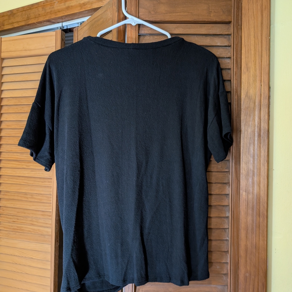 NWT Francesca's Black Front Knot Top - Picture 3 of 8